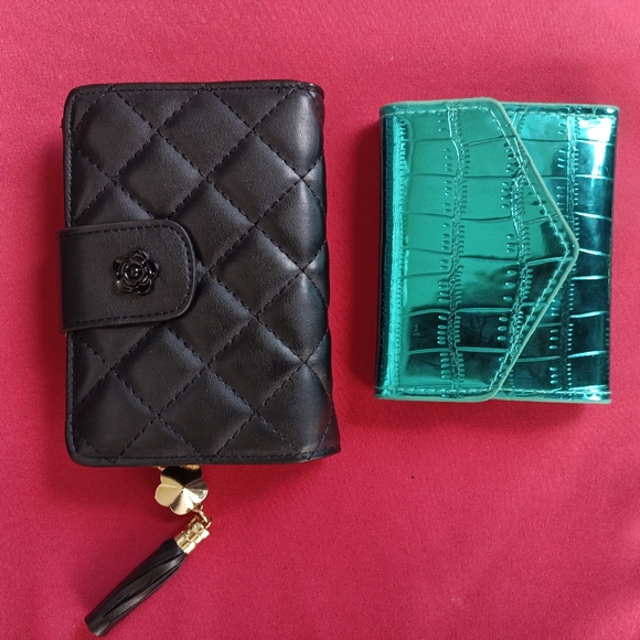 A lot of two women's wallet's. Black and teal. Brand New - Picture 6 of 6